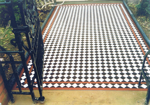 Olde british floor cream tiles